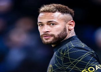 MULHER QUE DIZ TER FILHA COM NEYMAR