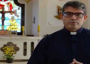 padre ferdinando que vai ser pai em franca sp