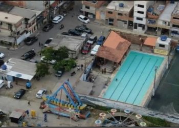 Reunião de traficantes na Maré chegou a ter mais de 20 veículos de luxo, diz polícia