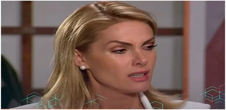 ENTREVISTA DE ANA HICKMANN