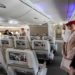 Emirates faz seleção para contratar tripulantes brasileiros. Saiba os salários e requisitos