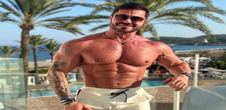 INFLUENCER RENATO CARIANI