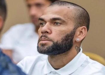 FIANÇA de daniel alves