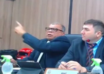 Vereador da Paraíba admite agredir mulheres em discussão com colega: 'Bato e bato em você'; vídeo