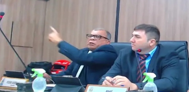 Vereador da Paraíba admite agredir mulheres em discussão com colega: 'Bato e bato em você'; vídeo