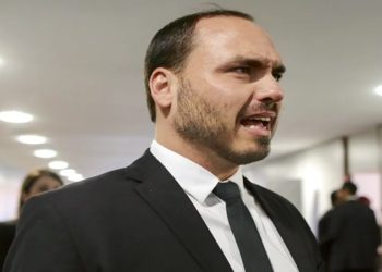 operação da pf contra carlos bolsonaro
