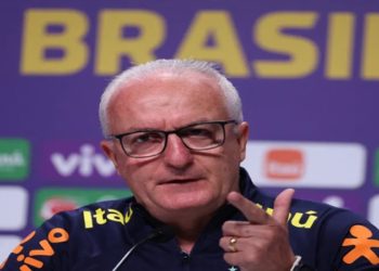 Dorival Júnior é apresentado na CBF e promete "Seleção do povo brasileiro"