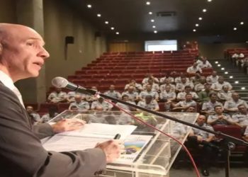 demissao de diretor da abin