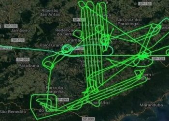 buscas por helicoptero desaparecido