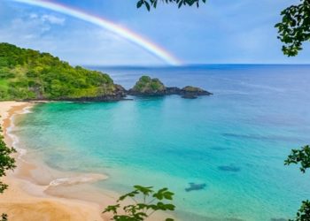 Fernando de Noronha: taxa de visitação sobe para R$ 101 por dia