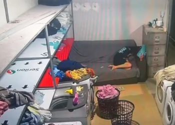 mãe esquece filha em motel