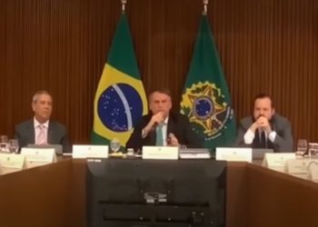 bolsonaro fala de golpe em video