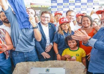 Lula no Complexo do Alemão: "Nenhuma mulher quer namorar um ajudante geral"