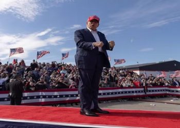 TRUMP FALA SOBRE IMIGRANTES