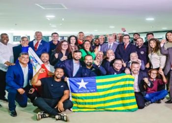 Lula envia ao Congresso projeto que prevê direitos e contribuição ao INSS para motoristas de apps