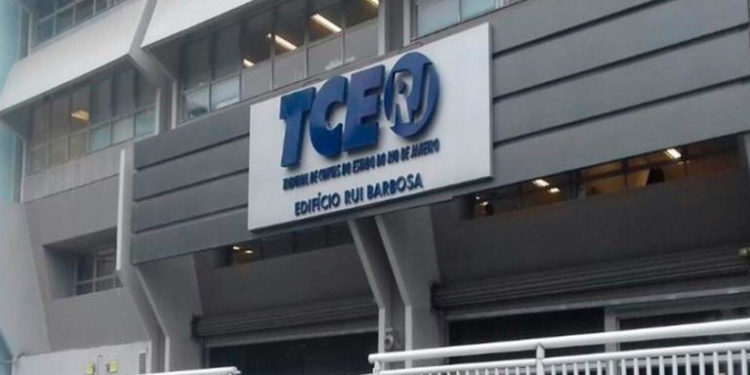 TCE-RJ valida contrato emergencial de limpeza urbana em Rio das Ostras RJ