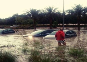 Em menos de 48 horas, a cidade teve 142 milímetros de chuva; o volume esperado para um ano inteiro é de 94,7 milímetros.