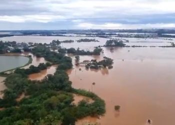 MORTOS APÓS CHUVAS NO RIO GRANDE DO SUL