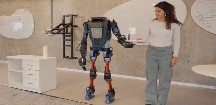Empresa lança robô humanoide de IA controlado com linguagem natural