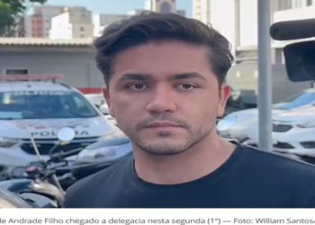 Motorista de Porsche que matou condutor de Sandero e fugiu se apresenta em delegacia de SP