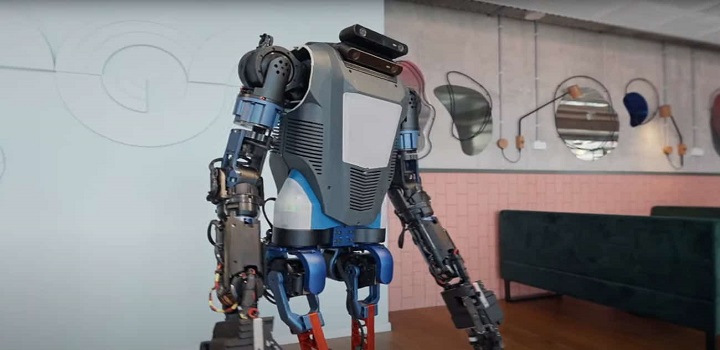 Empresa lança robô humanoide de IA controlado com linguagem natural