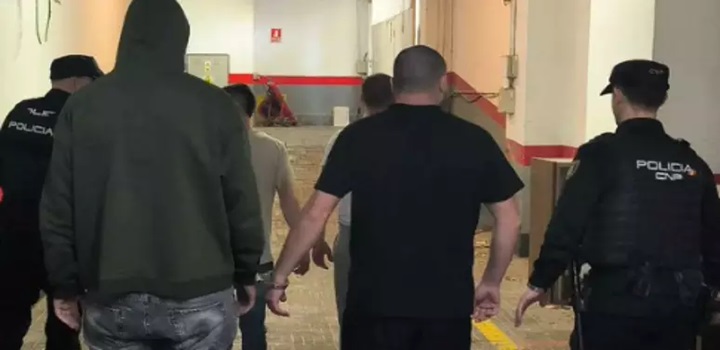 Quatro italianos são presos por estupro coletivo de turista brasileira na Espanha