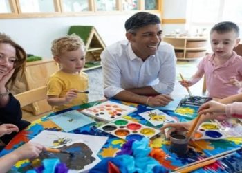 Reino Unido proíbe ensino sobre identidade de gênero nas escolas