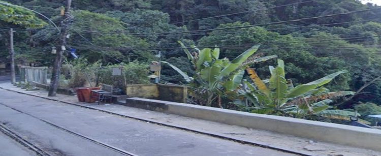 A israelense estava fazendo uma trilha perto da subida do morro do Corcovado, que dá para o Cristo Redentor
