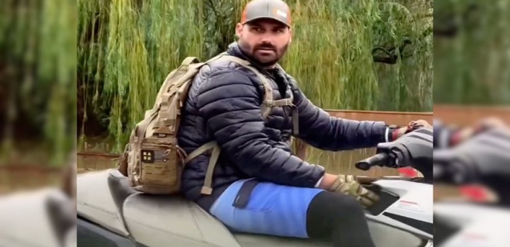eduardo bolsonaro anda de jet ski no rs