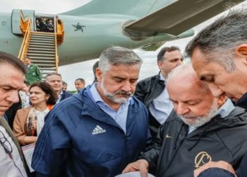Lula garante verba para reconstrução de estradas no Rio Grande do Sul