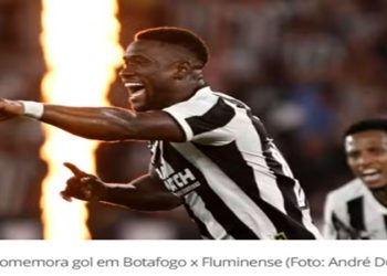 Botafogo domina e bate o Fluminense para assumir liderança do Brasileirão