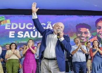 No Ceará, Lula pede para beneficiária do Bolsa Família que “pare de ter filho”