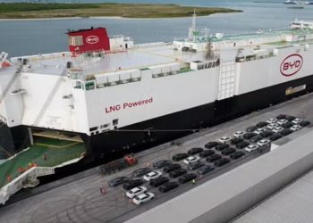 Maior BYD do mundo: conhecemos o navio gigante que transporta 7 mil carros