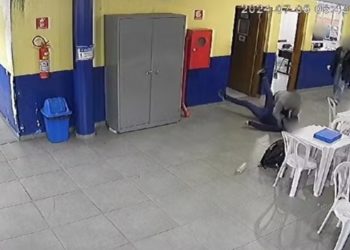 agressao aluno autista