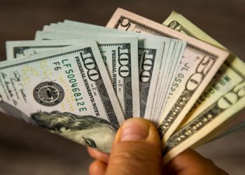 QUEDA do dolar