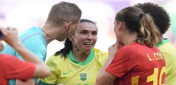 marta expulsa brasil x espanha