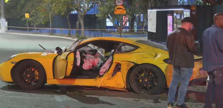 Porsche amarela envolvida em briga de trânsito na Avenida Interlagos na madrugada desta segunda-feira (29) — Foto: Reprodução/TV Globo