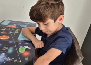Brasileiro de 7 anos descobre asteroide que pode colidir com a Terra em milhões de anos