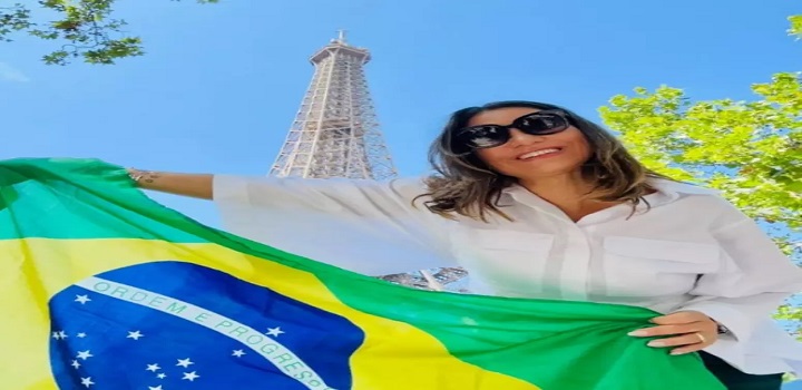 Passagens para Janja em Paris