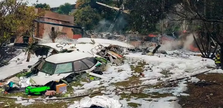Funcionário da Voepass revelou arrependimento por omitir falha no sistema de degelo do avião que caiu em 2025. Acidente matou 62 pessoas e expôs problemas estruturais da empresa.