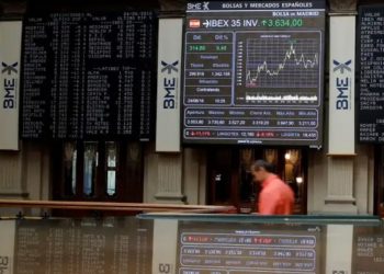 Incerteza com economia dos EUA se dissemina e ações caem pelo mundo