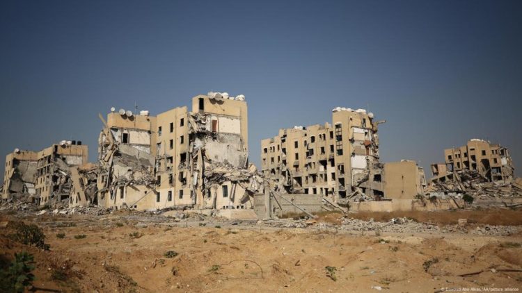 Em abril, metade dos edifícios da Faixa de Gaza já estava em ruínas (Divulga
