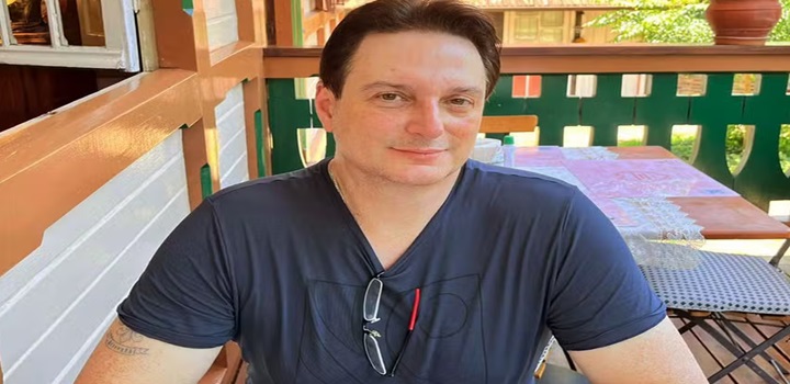 Quem era Daniel Mastral, escritor ex-satanista encontrado morto
