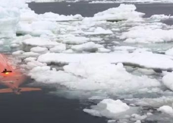 submarino na antartida