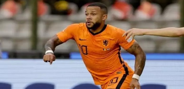 corinthians contrata depay