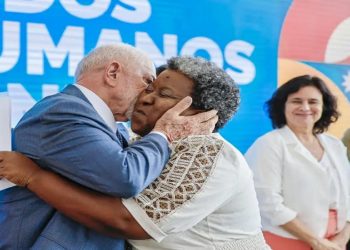 Macaé Evaristo toma posse como ministra dos Direitos Humanos