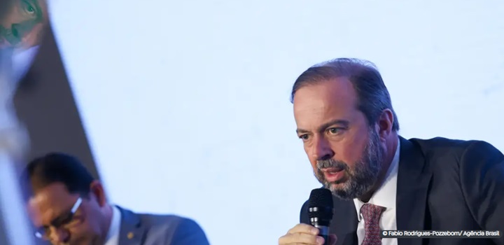 Brasil não corre risco de crise energética em 2024, diz ministro
