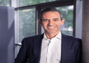 Nubank reconsidera a Argentina: "É impossível ignorar o que Milei está fazendo", diz Vélez