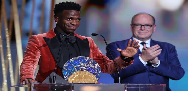 VINCIUS JR BOLA DE OURO