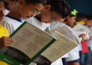 Reajuste de mensalidade escolar deve chegar ao dobro da inflação prevista para 2024; veja direitos